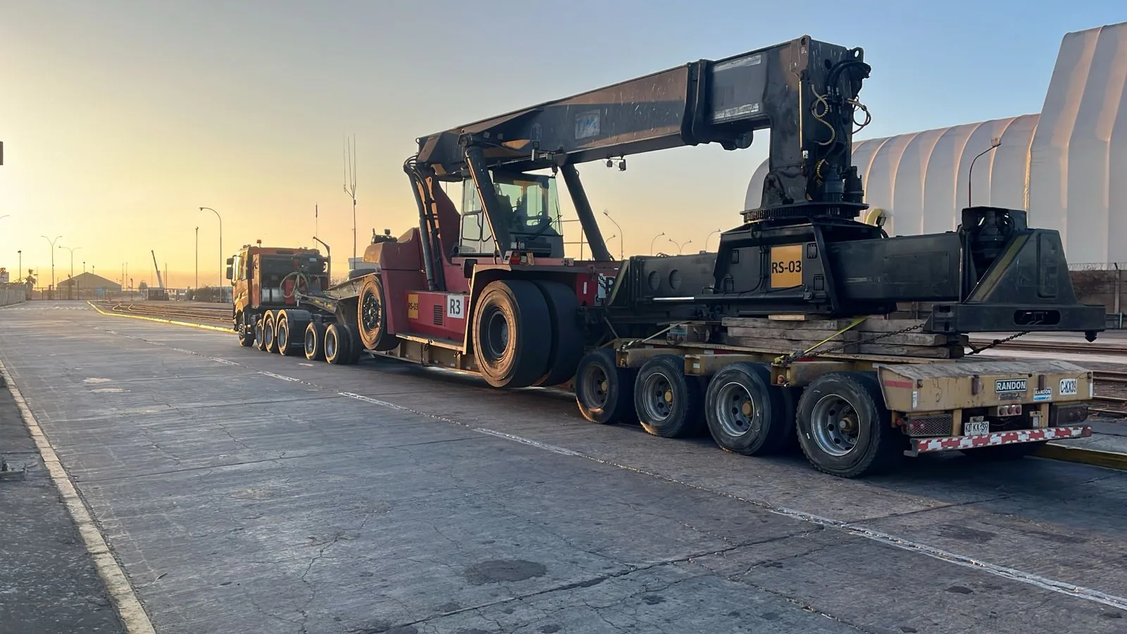 Transporte de tolva minera Komatsu